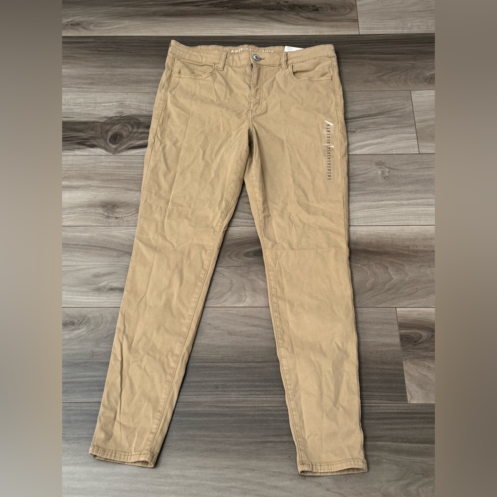 American Eagle Outfitters Khaki Skinny Pants